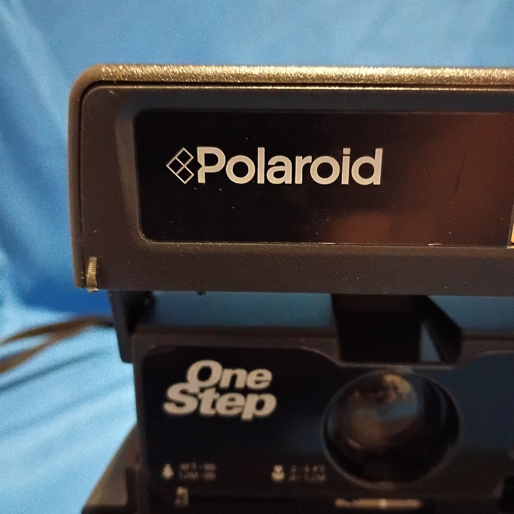 Vintage Polaroid One Step Close Up 600 Instant Film Camera With Strap - Picture 2 of 7